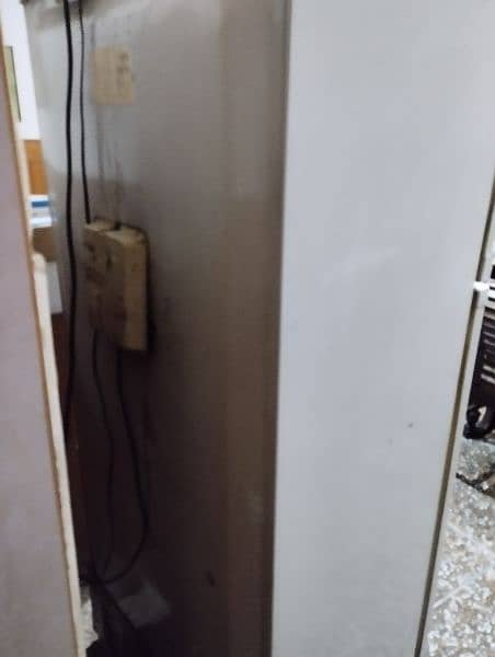 Samsung Refrigerator SR- 488 ( No Frost Technology) 3