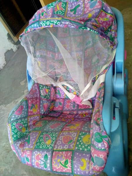 new born baby carry cot for sale 0