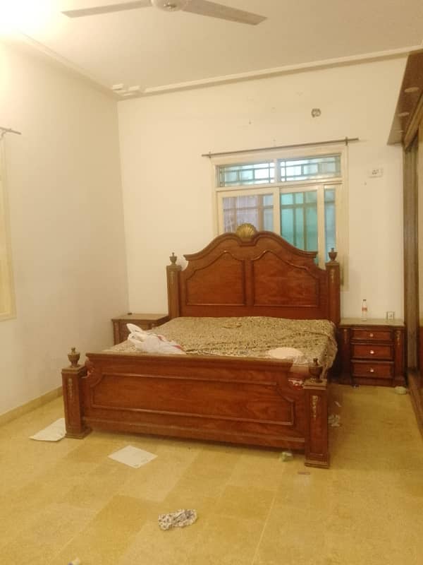 3 BED DD GROUND FLOOR CORNER PORTION AVAILABLE FOR RENT 8