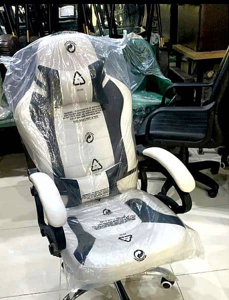 All types of new office chair available 11