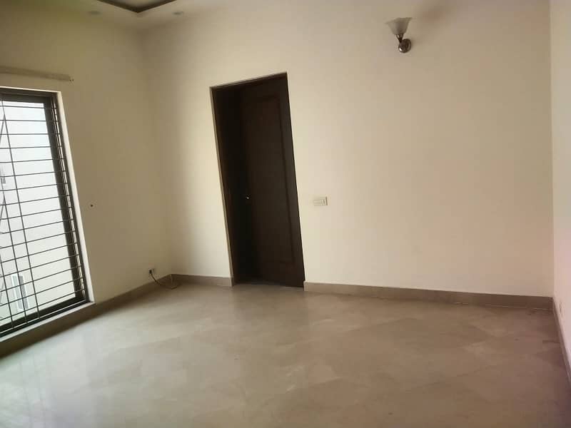 Prime Location 1 Kanal Like New Bungalow Available For Rent in DHA Phase 5 Block C Near Park 3