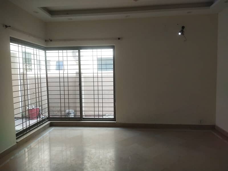Prime Location 1 Kanal Like New Bungalow Available For Rent in DHA Phase 5 Block C Near Park 20