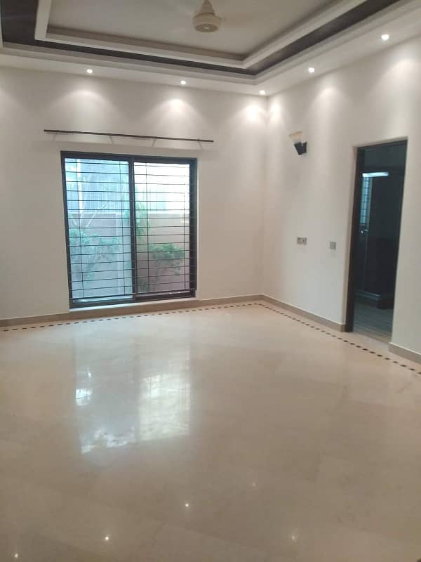 Kanal Awesome House Available For Rent In DHA Phase 5 Block E Near Masjid 8