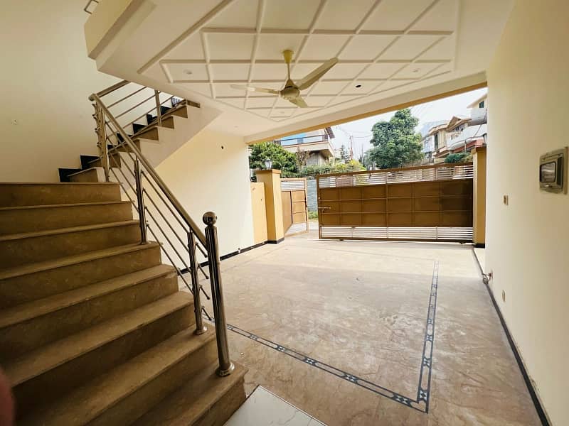 10 Marla Brand New Double Storey Double Unit House Available For Sale In Gulshan Abad. 5
