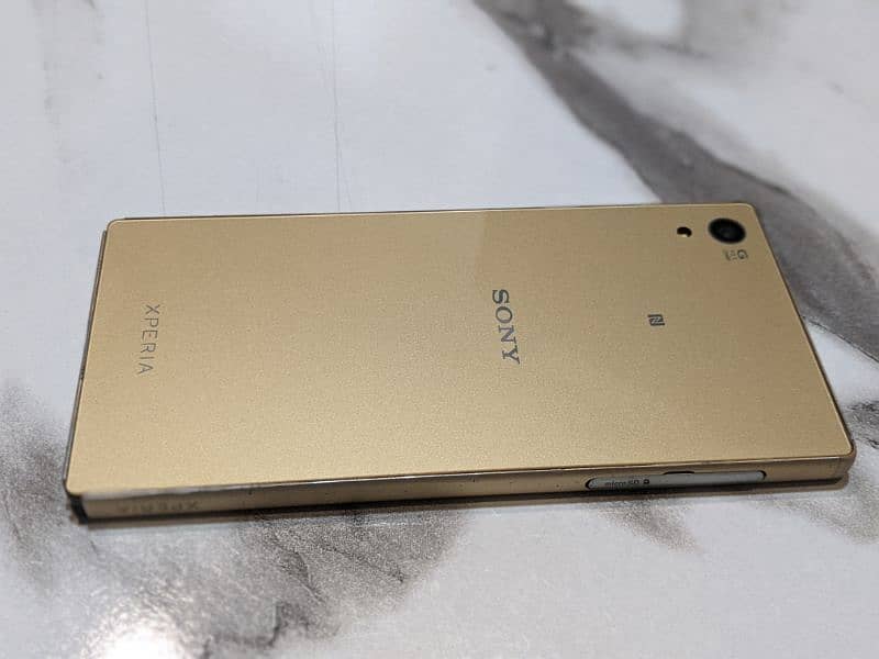 Sony Xperia Z5 Dual Official PTA Approved 6