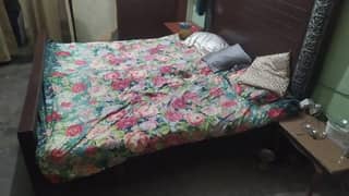bed for sale in excellent condition 0