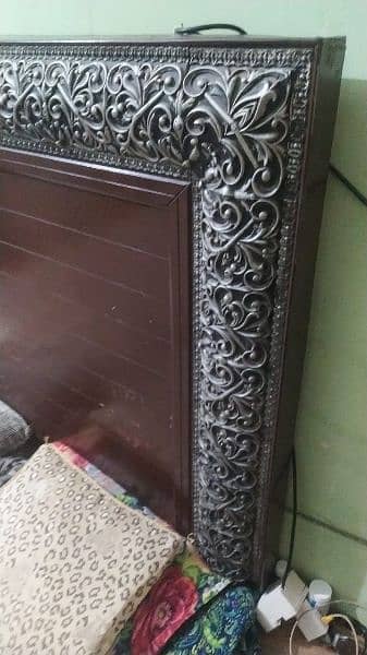 bed for sale in excellent condition 4