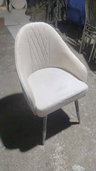 Chairs and Table Set Factory rate 12