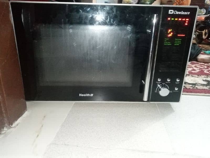Dawlance Grilling Microwave oven 1