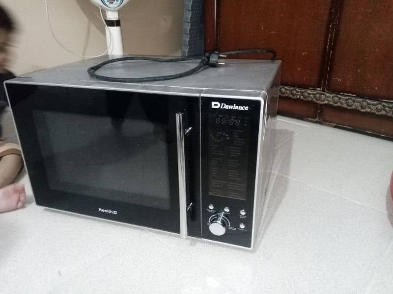 Dawlance Grilling Microwave oven 3