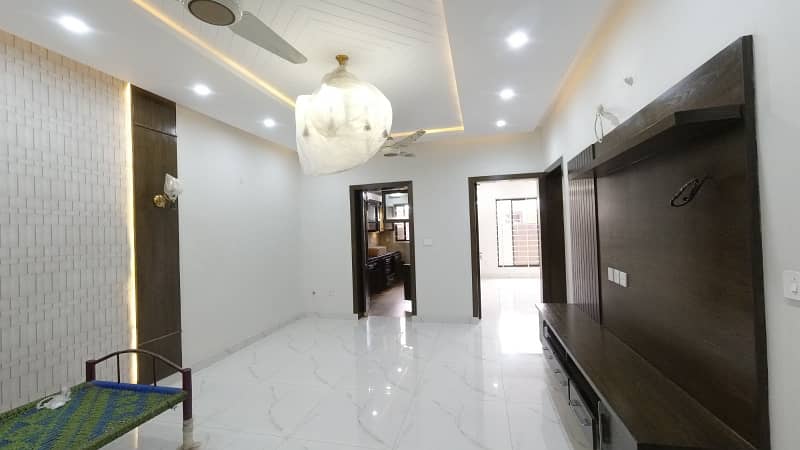 10 Marla House For Sale In Margalla View Housing Society In D17 Islamabad 8