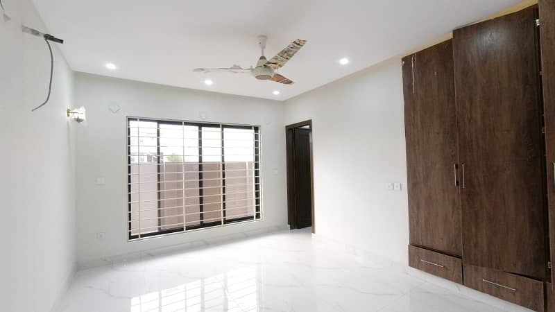 10 Marla House For Sale In Margalla View Housing Society In D17 Islamabad 13
