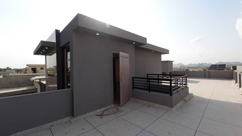10 Marla House For Sale In Margalla View Housing Society In D17 Islamabad 23