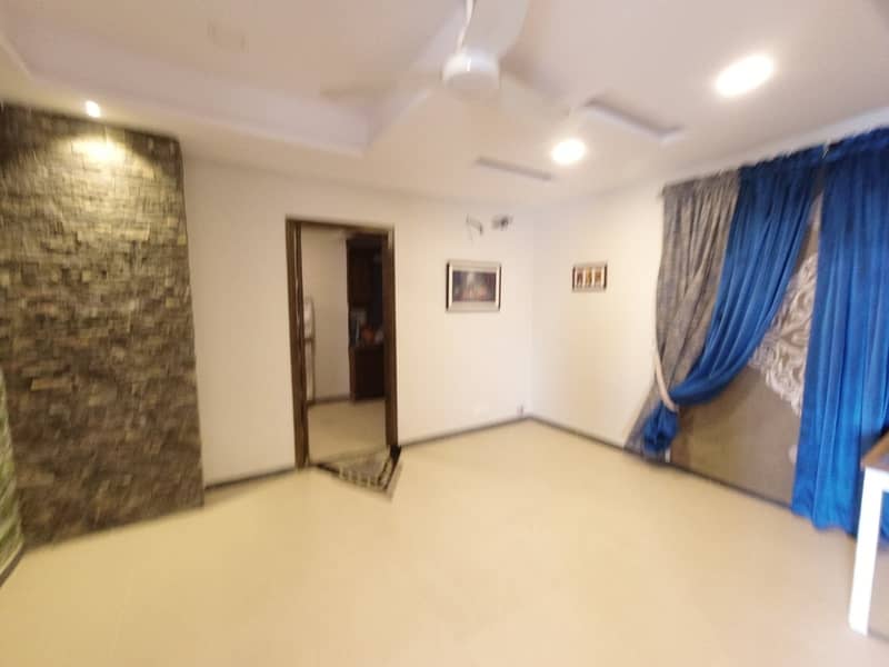 3 Bed Luxury Furnished Apartment Available For Sale In Pine Heights Islamabad. 17
