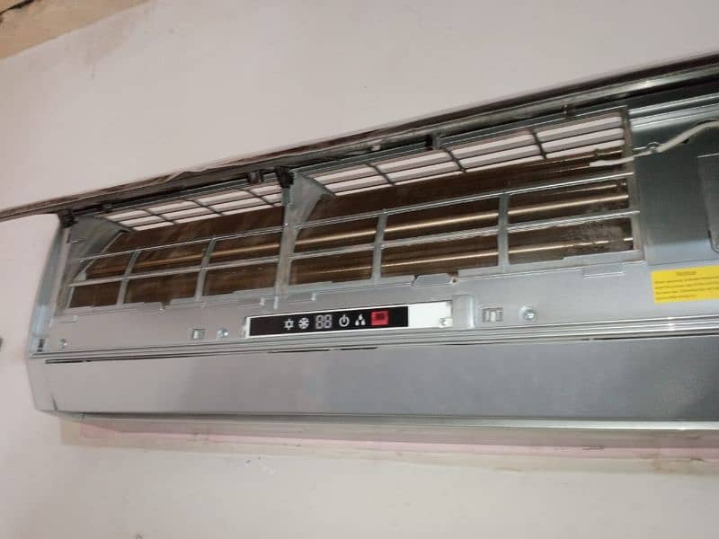 Gree Inverter 1 Ton New Condition A 1 Cooling 1