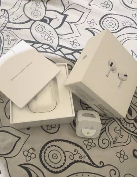 Apple AirPod Pro 2 Orignal 100% with Complete Box 1