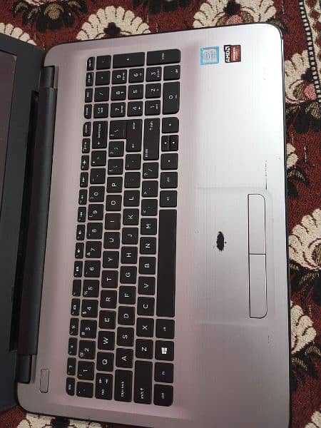HP Notebook Core I5 7th generation 1