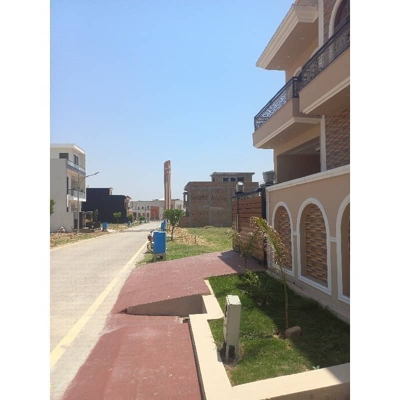 5 Marla New Brand Fresh House For Sale In Faisal Town C Block 1