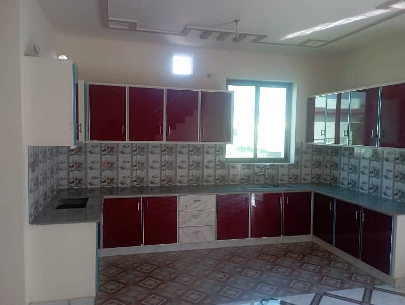 9 Marla New Villa For Sale In Khayaban Colony No 2 Madina Town 5