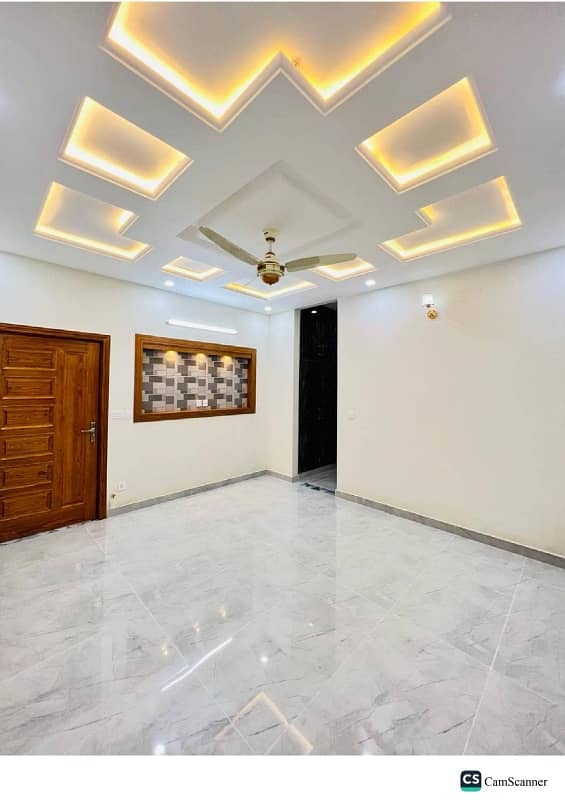 14 Marla New Beautiful Villa For Sale In G-13/3 Islamabad 3