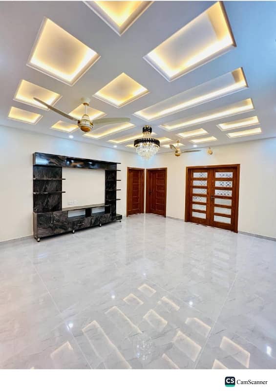 14 Marla New Beautiful Villa For Sale In G-13/3 Islamabad 15