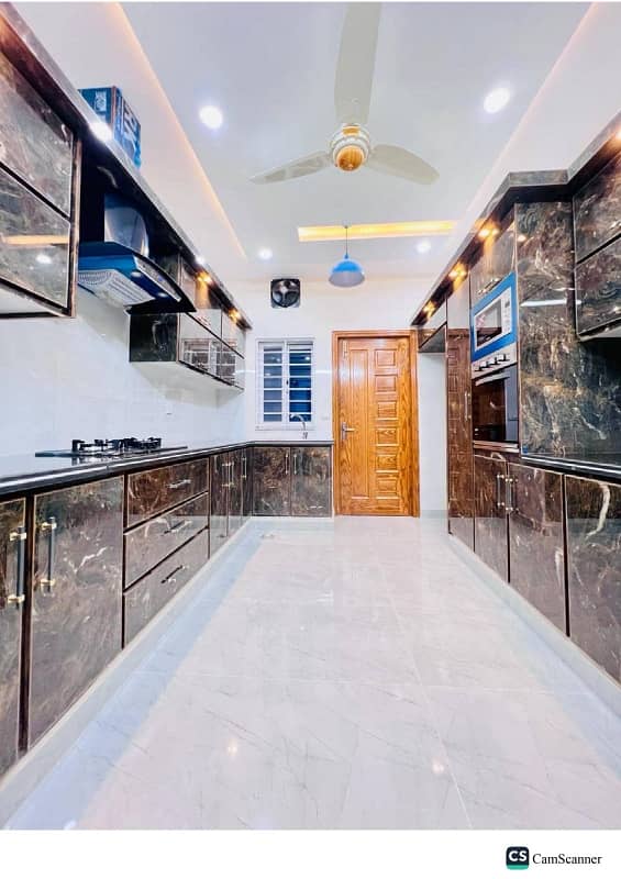 14 Marla New Beautiful Villa For Sale In G-13/3 Islamabad 28