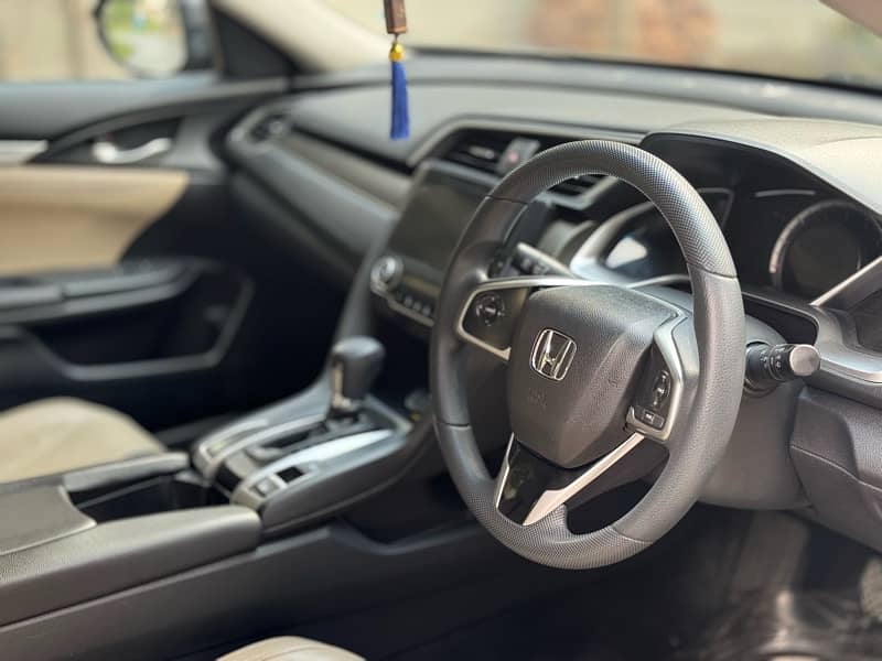 Honda Civic Oriel 2021 7