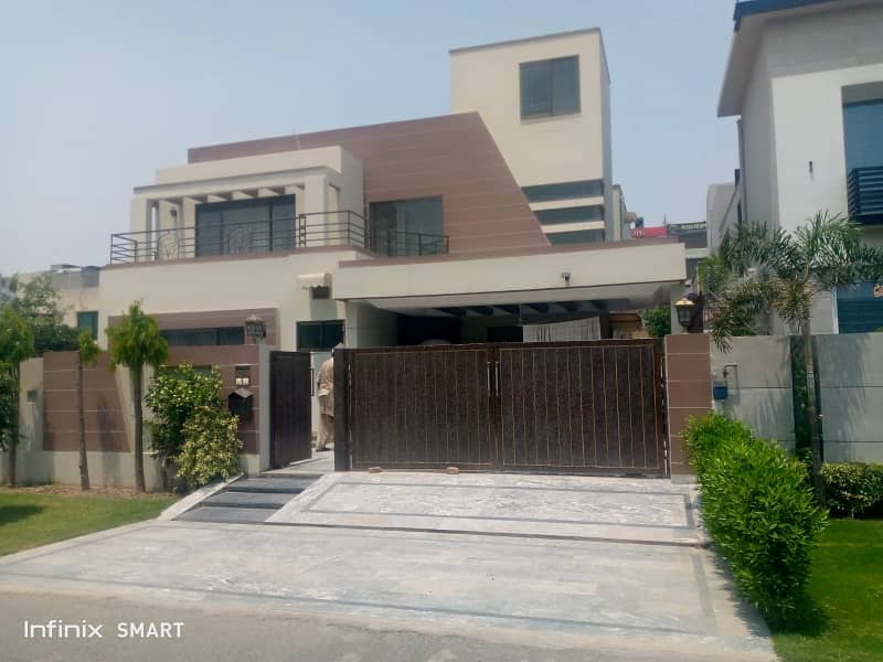 dha phase 9 town full furnished upper portion 2 beds 1