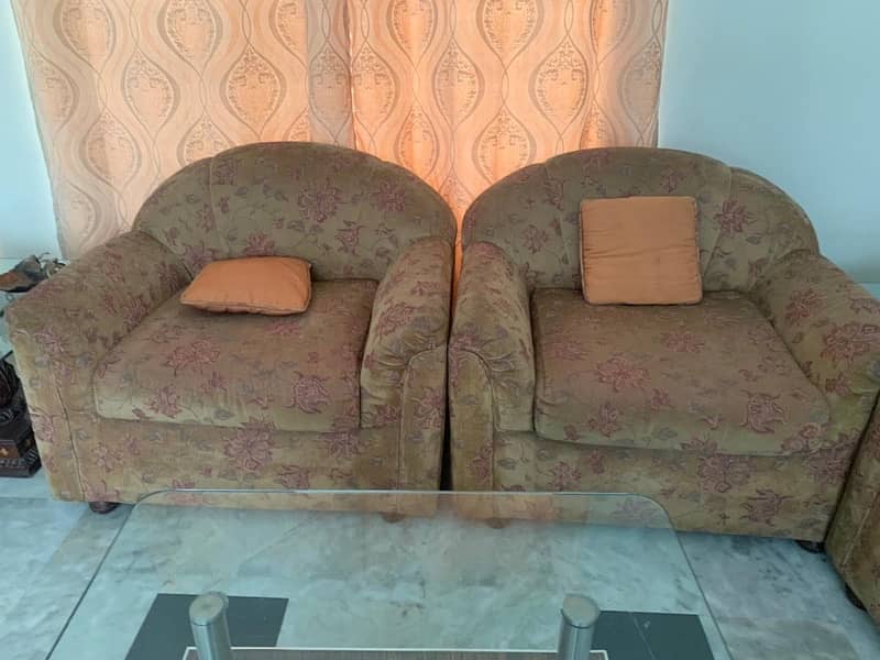 WANTED TO SALE MY SOFA SET 1