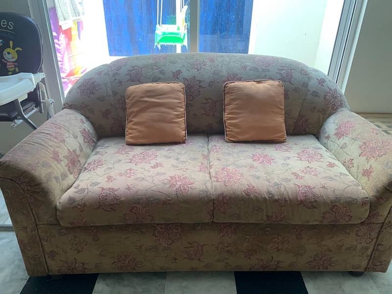 WANTED TO SALE MY SOFA SET 2