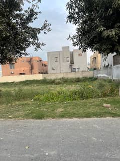 Hot Deal 1 kanal Plot For Sale On Investor Rate DHA Phase 7 Plot # P 570 0