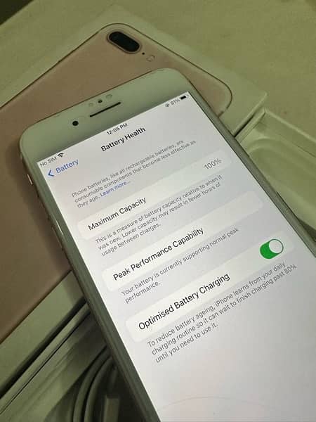 iPhone 7 plus + 32 GB pta approved 4