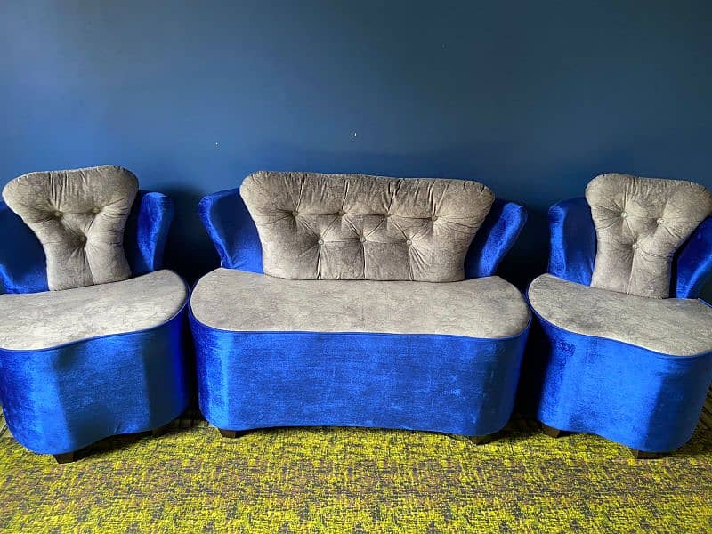 5 Seater Sofa Set Good Condition 3 Months Use Only. . 1