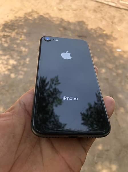 iPhone 8 Lush condition 64 gb waterpack for sale 2
