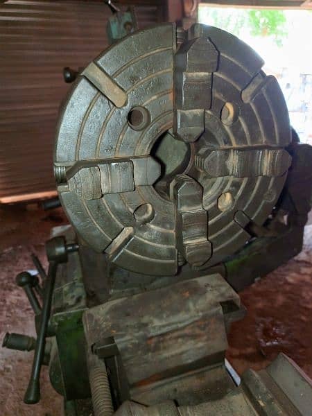 6.6 foot Lathe Machine  Good condition Demand 3,65000 Burewala 8