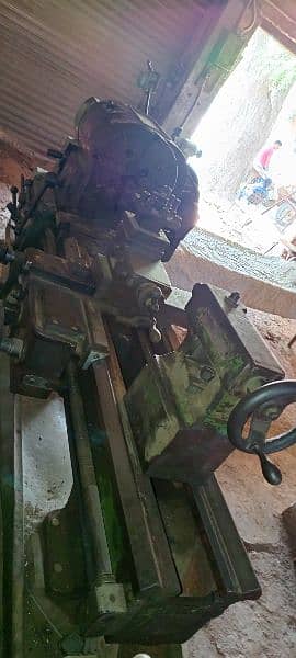 6.6 foot Lathe Machine  Good condition Demand 3,65000 Burewala 10