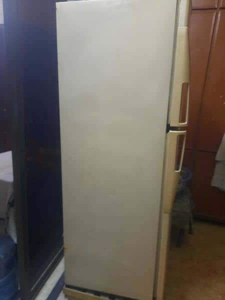dawlance refrigerator large urgent sale 5