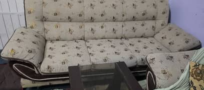 5 seater sofa In good condition all ok with  table  set. 0