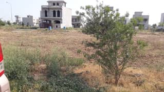 1 kanal Residential Plot DHA Phase 7 For Sale At Populated Place Plot # Z1 695 0