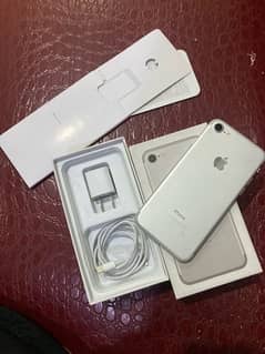 iphone 7 256gb pta approved with box charger