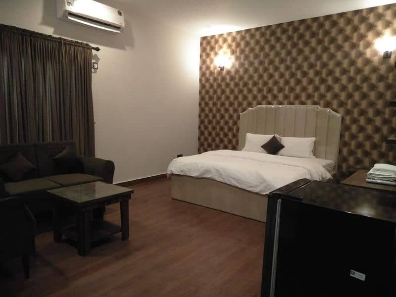 Guest House Luxury Rooms/Ac,Free Wifi & Parking Service 5