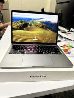 MacBook Pro 2020 i5 16GB/512GB 13 Inch Core i5 MacBook 9/10 Condition