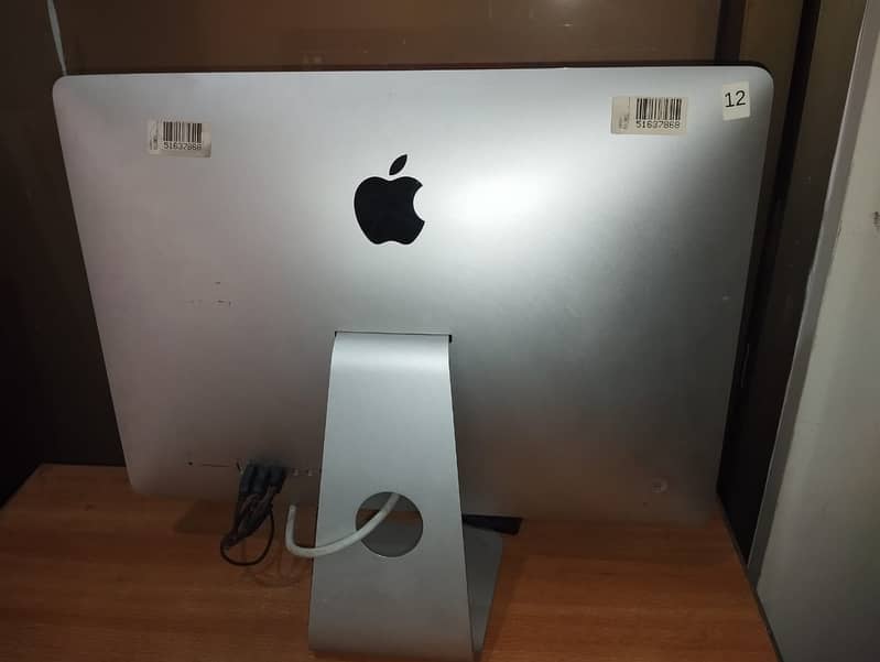 iMac 2015 (21.5-inch, Core i5, 8GB RAM) Available for Sale 1