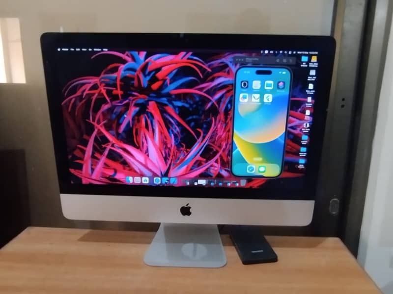 iMac 2015 (21.5-inch, Core i5, 8GB RAM) Available for Sale 3