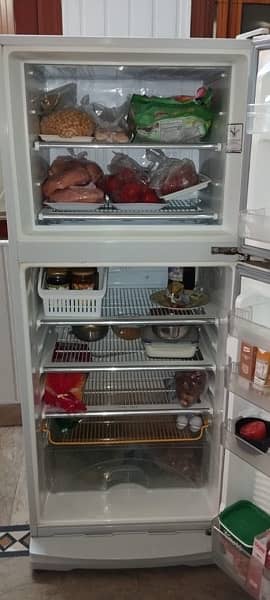 Dawlance Refrigerator In Good Condition 9