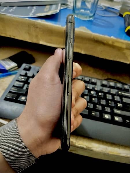 iphone 11pro urgent sell 3