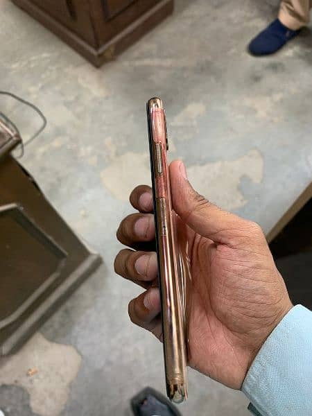 I phone XS MAX Pta approved 8