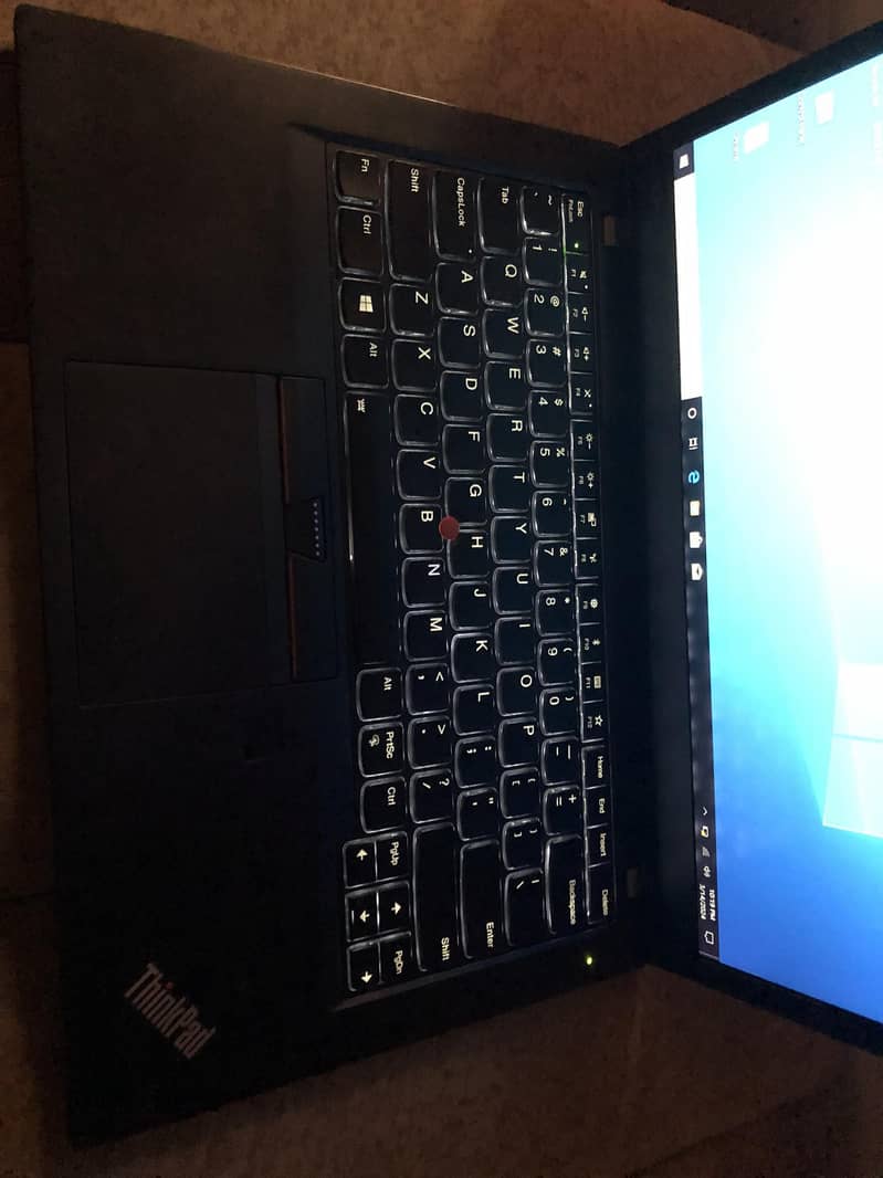 Lenovo Thinkpad T470s Core i7 7th Generation Blacklight Keyboard Touch 6