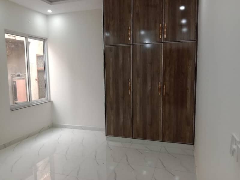 House Sized 5 Marla Is Available For sale In Gulberg 3