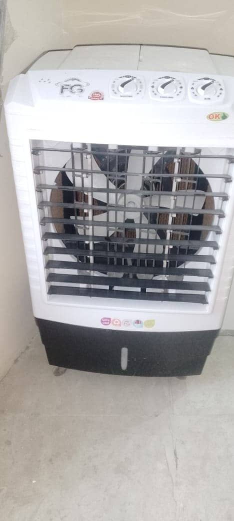 An FG room cooler is available for selling 1